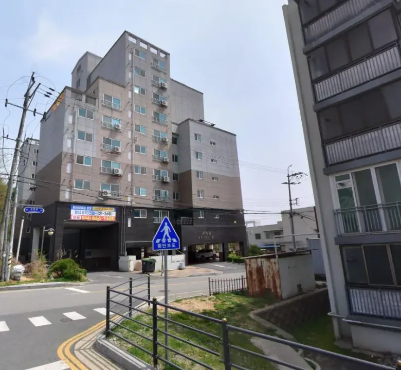 세종 조치원 번암리치빌 8층