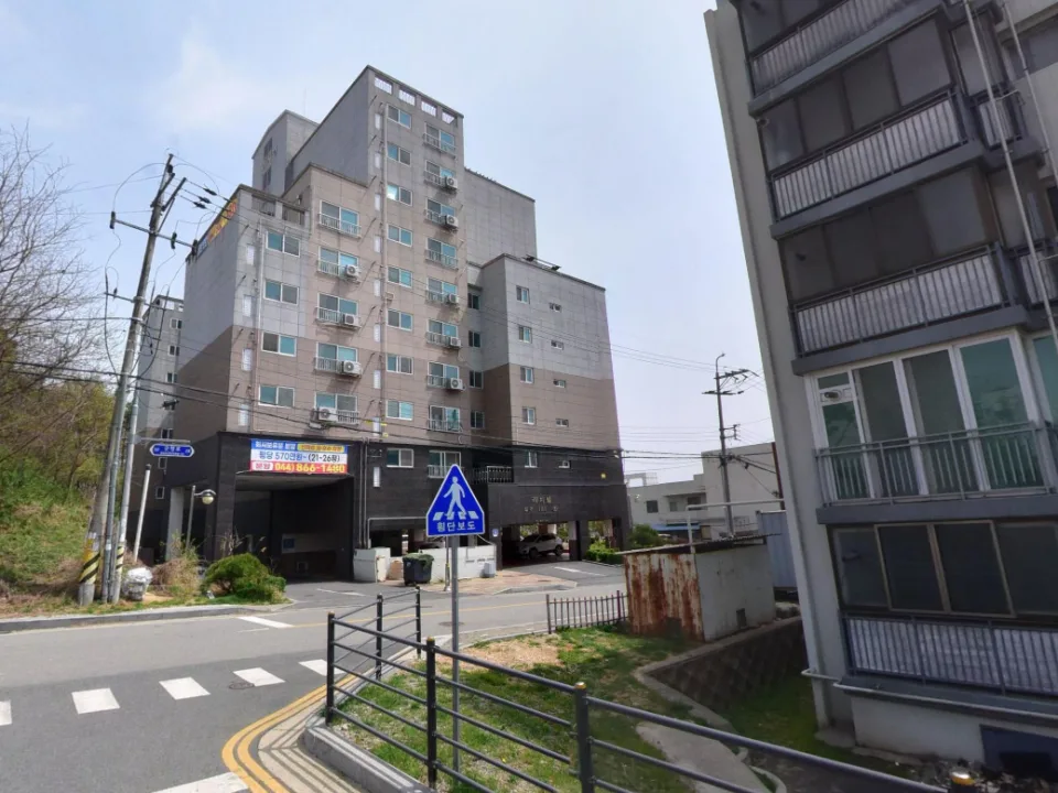 세종 조치원 번암리치빌 8층