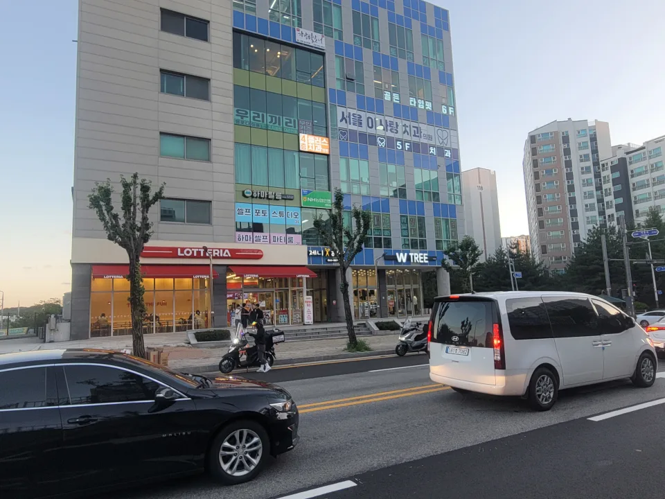 세종 조치원 럭스스퀘어 2층